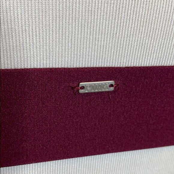 Victoria's Secret Lace Triangle Embroidered Roses - Picture 5 of 9